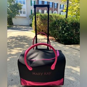 Mary Kay rolling bag - large size